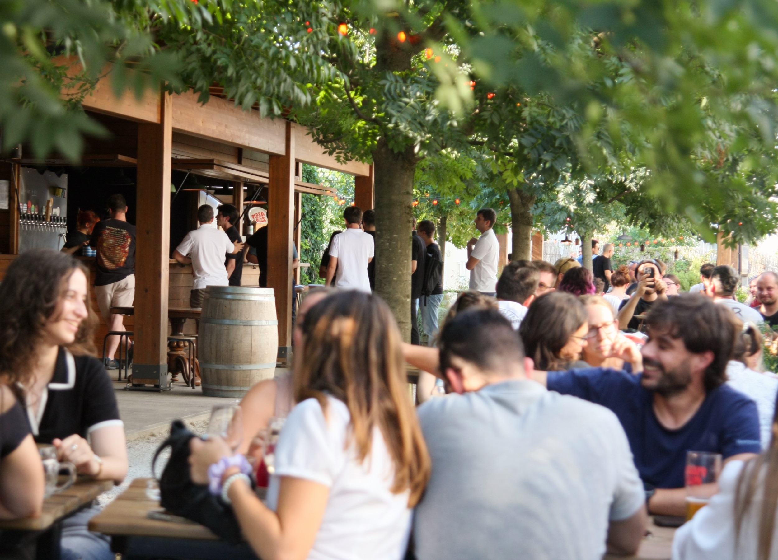 TapRoom 2500x1800